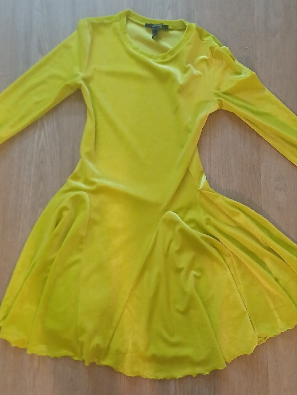 0Hourglass Lime Dress